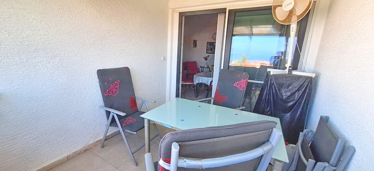 Malinska, popolnoma opremljeno stanovanje v 2. nadstropju, blizu morja!