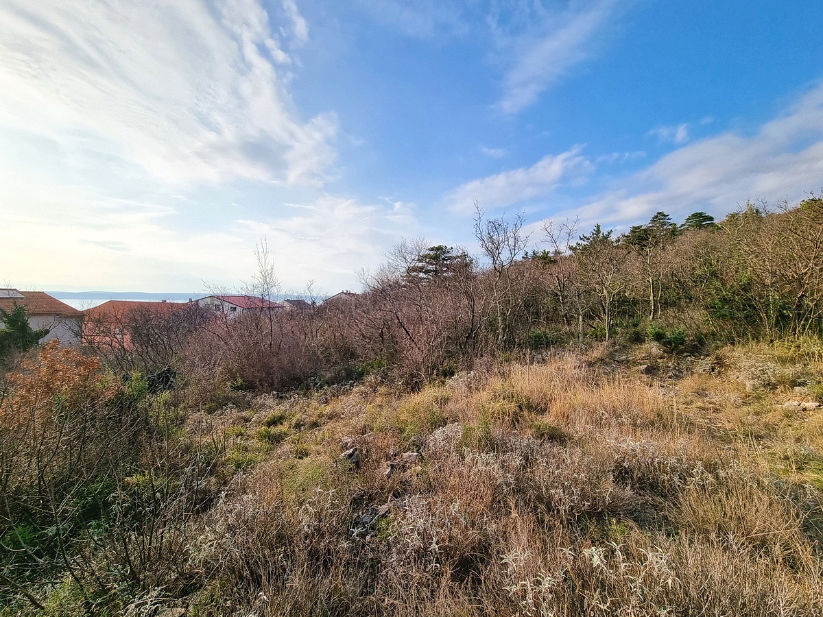 Crikvenica, zgradbena parcela z razgledom na morje!