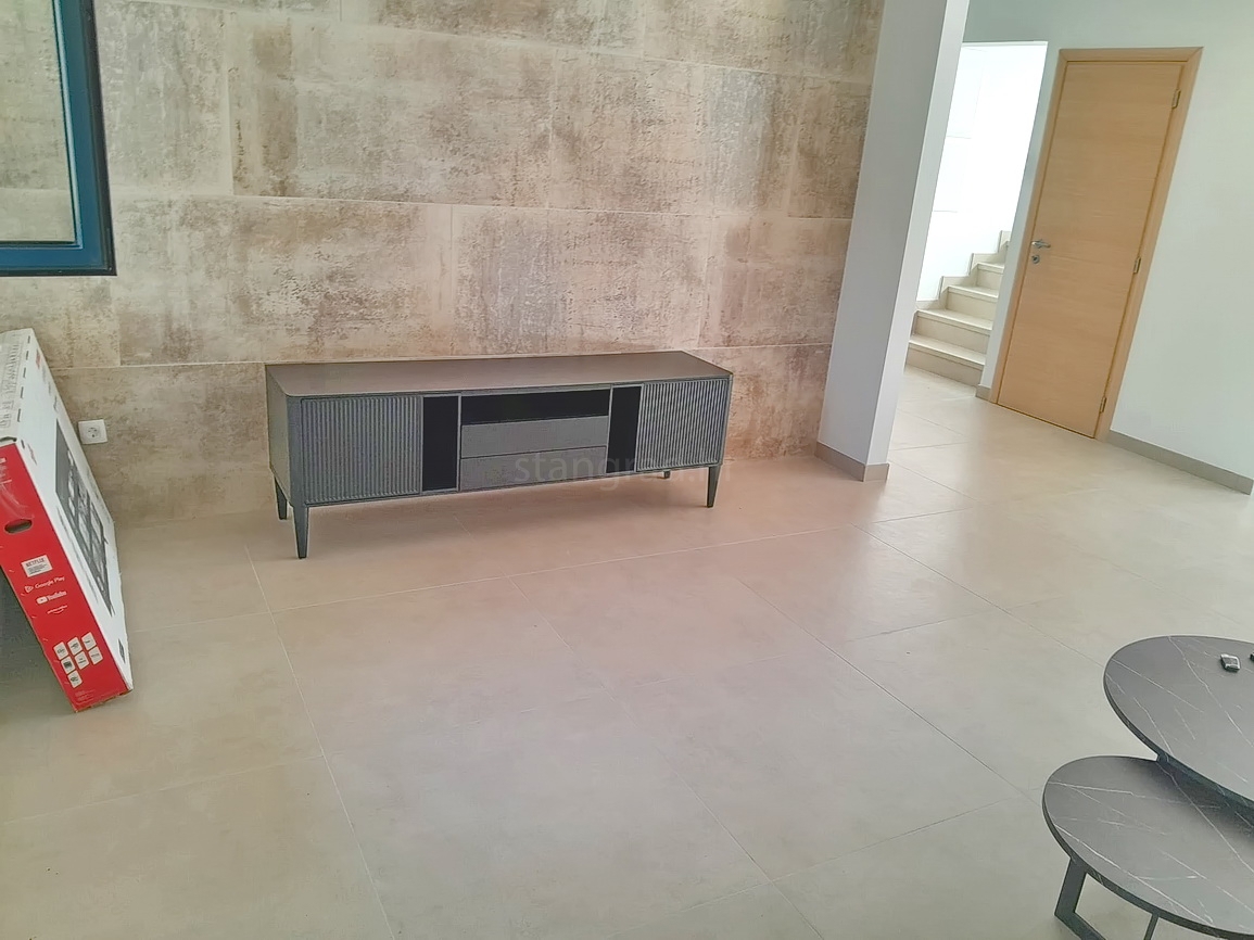 Malinska, nov dupleks apartma z bazenom, 200 m od morja !!
