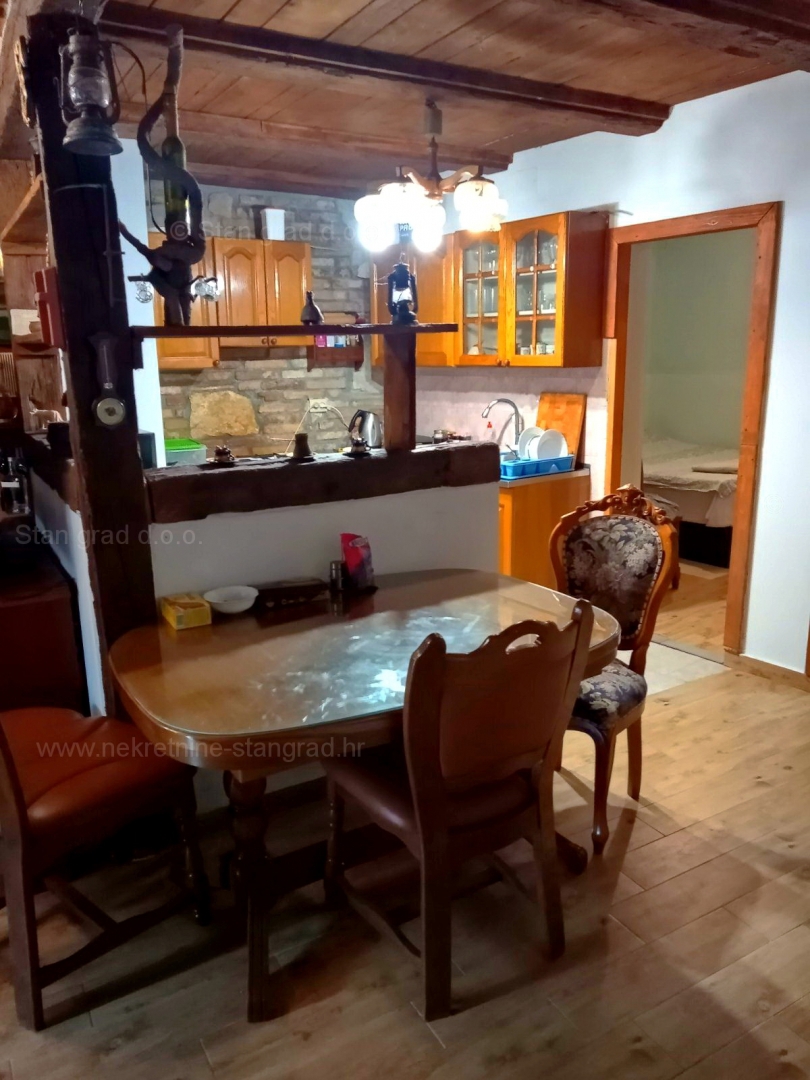 Novi Vinodolski, Tribalj, obnovljena kamnita hiša, PRODAMO!
