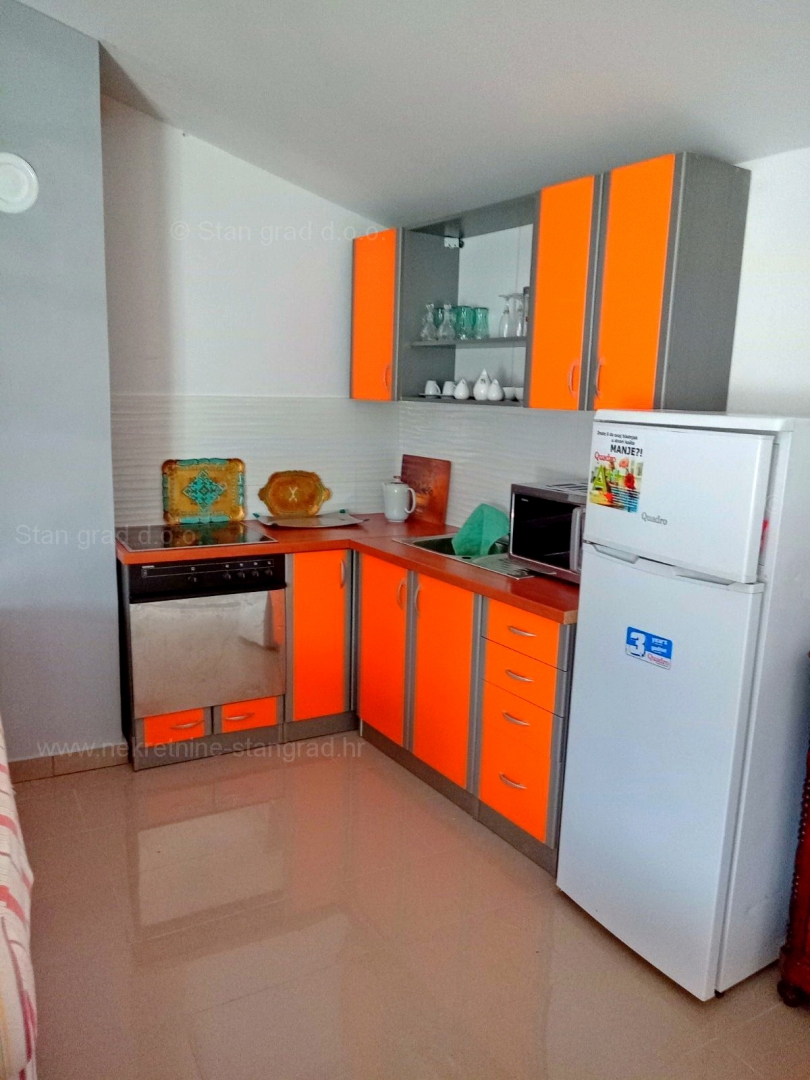 Novi Vinodolski, Tribalj, obnovljena kamnita hiša, PRODAMO!