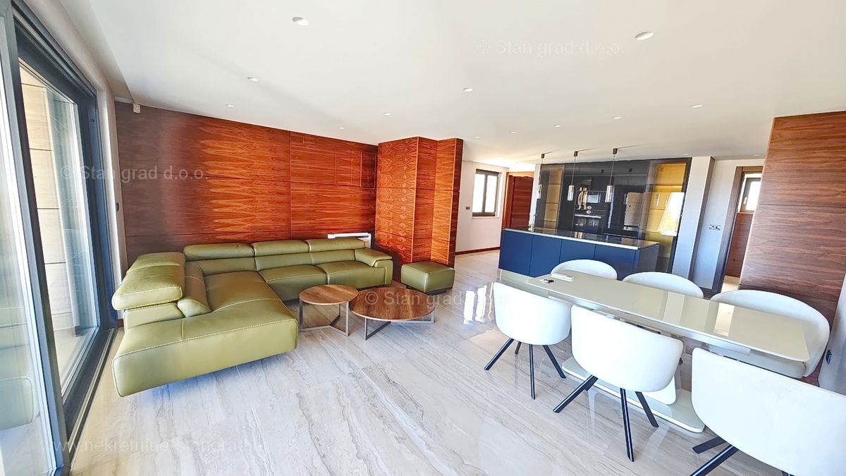 Malinska, novogradnja, moderno zasnovan penthouse s pogledom na morje in bazenom
