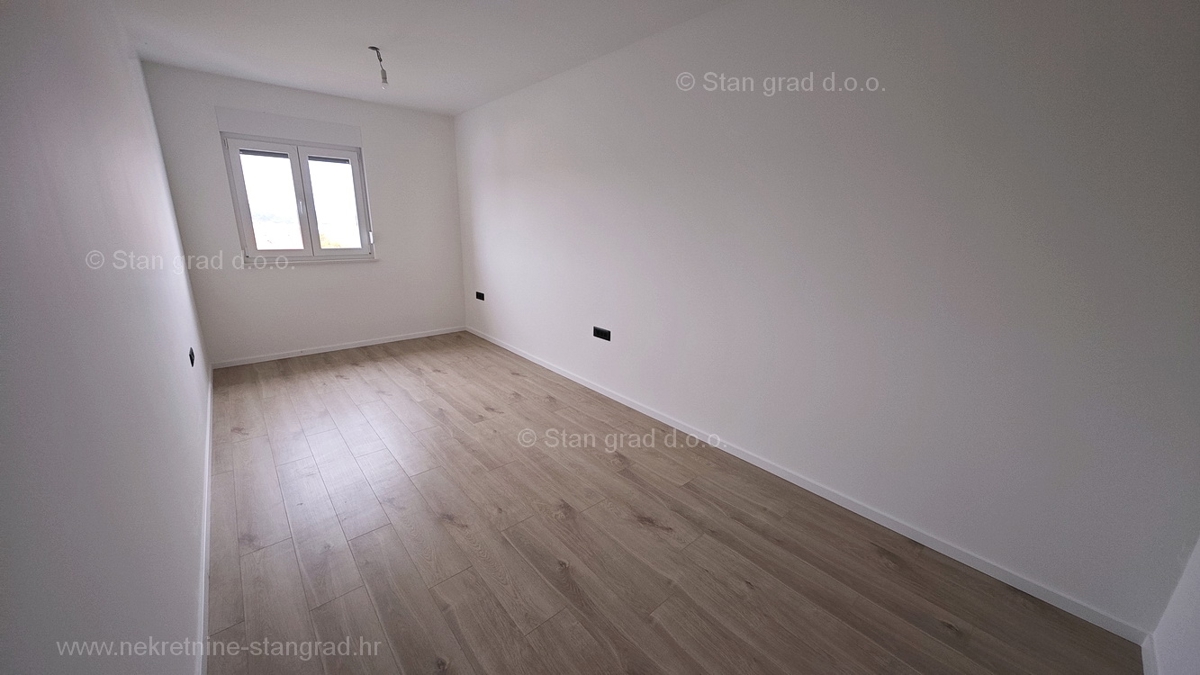 Uvala Soline, novogradnja, dvoetažni apartma z razgledom