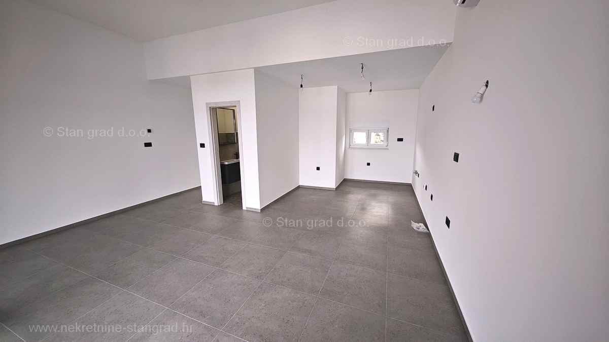 Uvala Soline, novogradnja, dvoetažni apartma z razgledom
