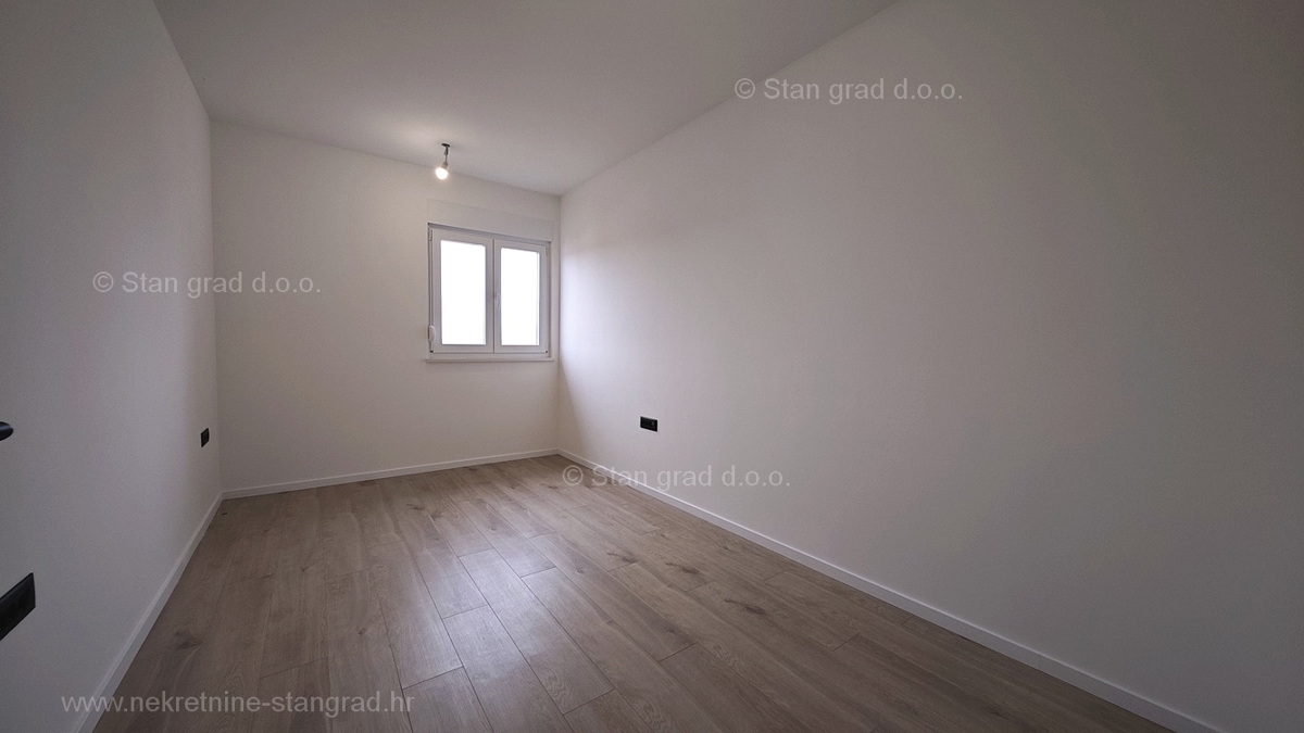 Uvala Soline, novogradnja, dvoetažni apartma z razgledom