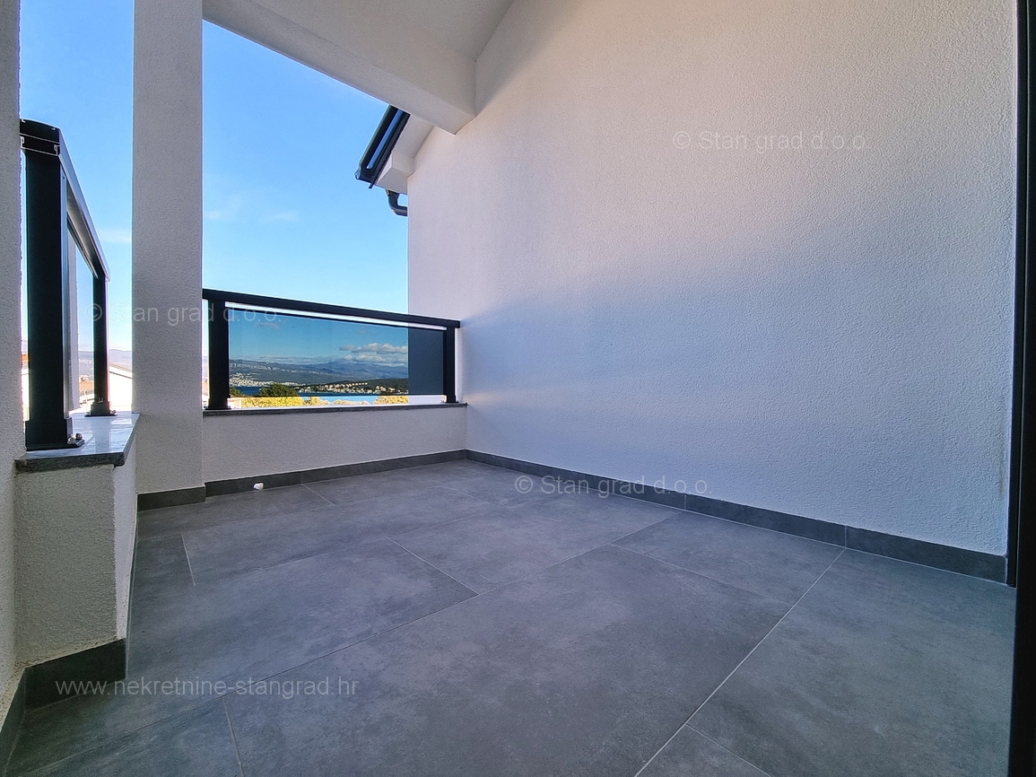 Uvala Soline, novogradnja, apartma s pogledom na morje, prodaja!