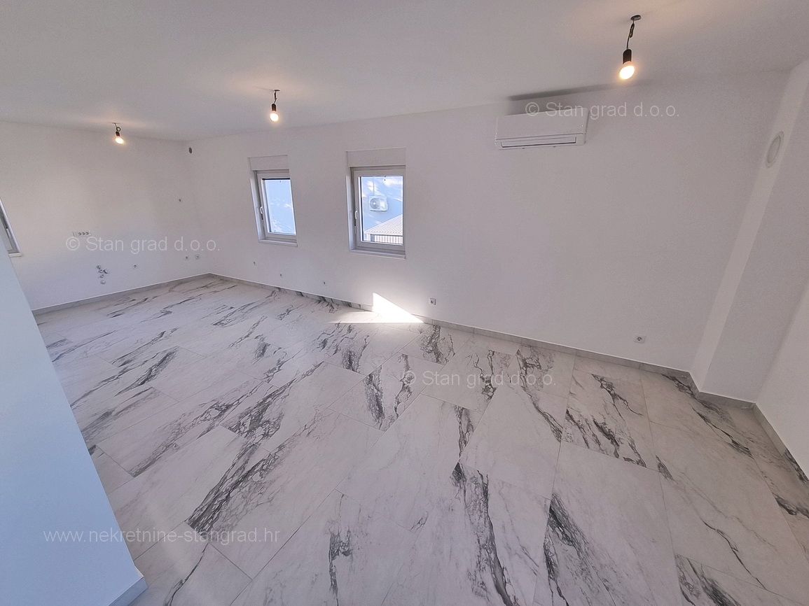 Uvala Soline, novogradnja, apartma s pogledom na morje, prodaja!