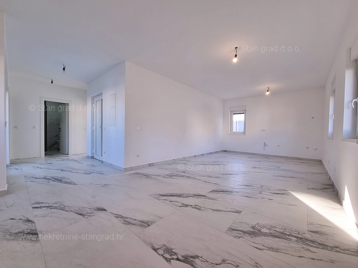 Uvala Soline, novogradnja, apartma s pogledom na morje, prodaja!