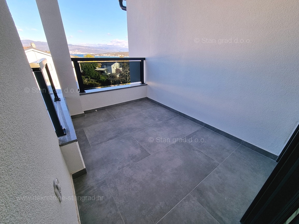 Uvala Soline, novogradnja, apartma s pogledom na morje, prodaja!
