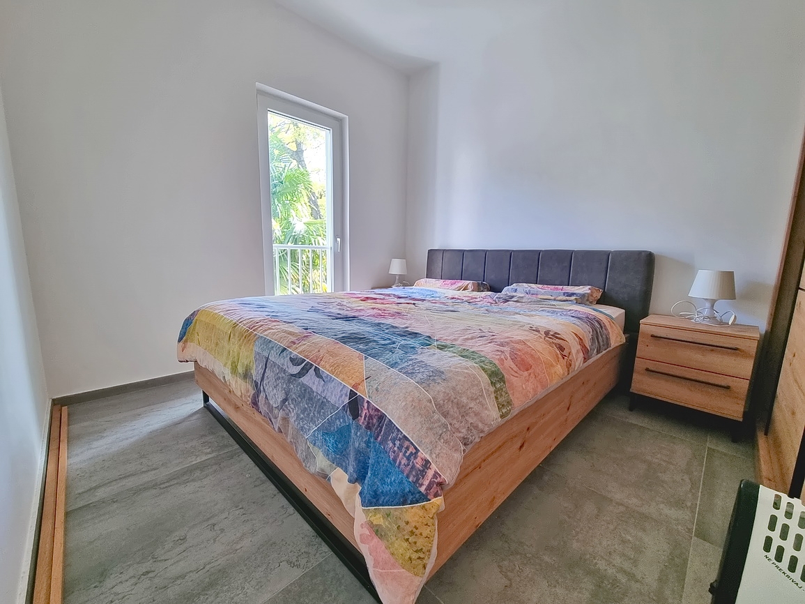 Njivice, dvosobni apartma blizu morja!