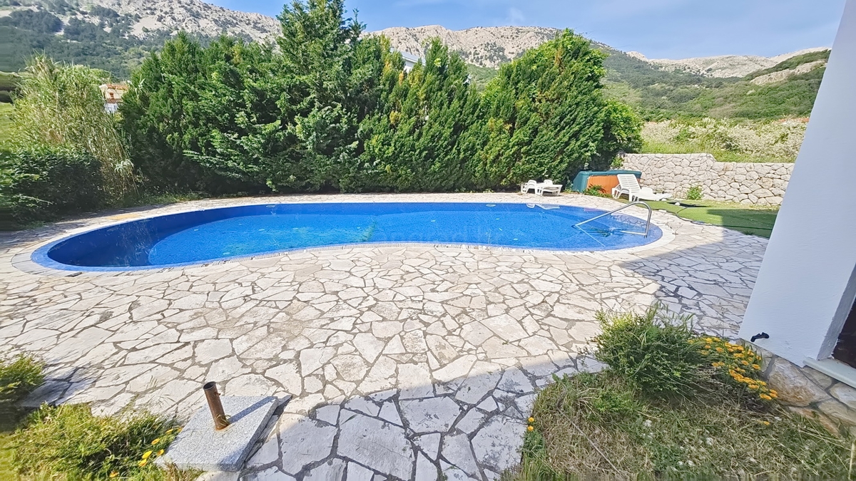 Baška, stanovanje v 1. nadstropju na odlični lokaciji z razgledom!