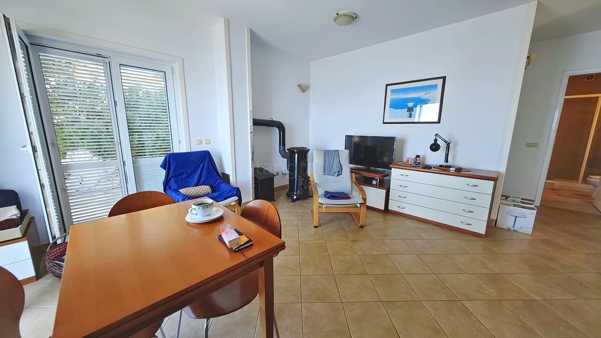 Območje Punta, ekskluzivna vila v pečini s panoramskim pogledom na morje!