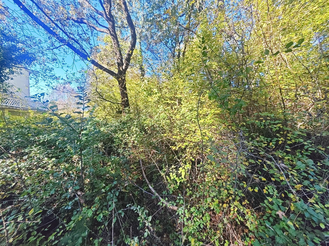 Okolica Vrbnika, gradbeno zemljišče na mirni lokaciji!