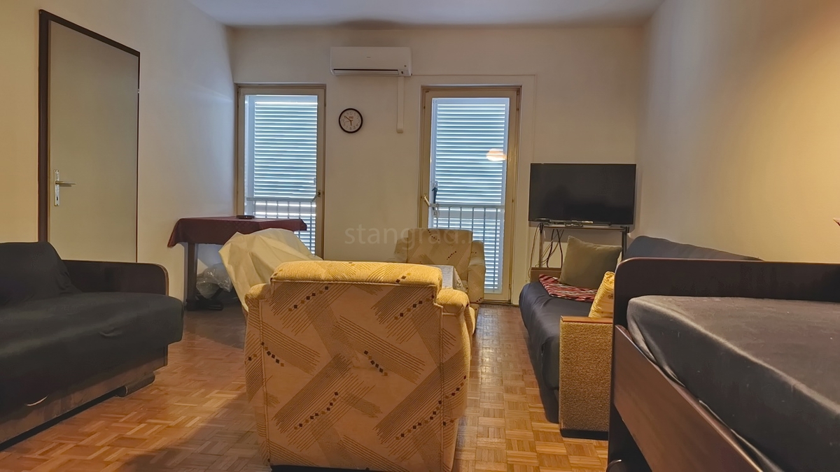 Crikvenica, enosobno stanovanje v 2. nadstropju v centru!