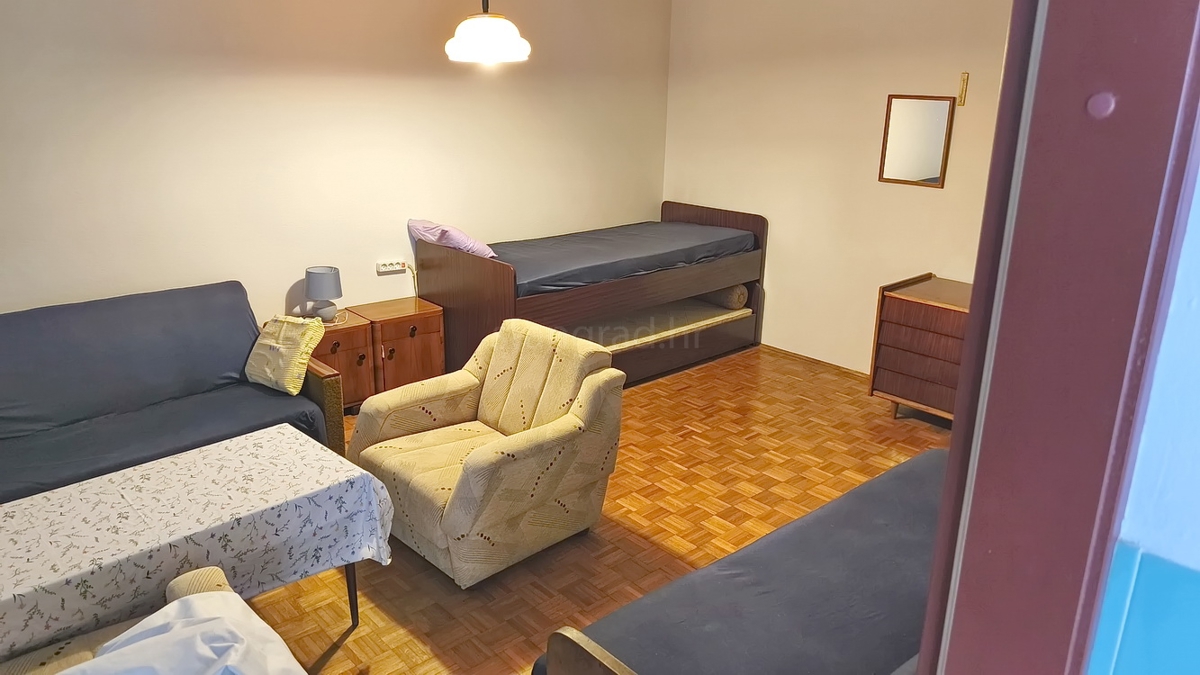 Crikvenica, enosobno stanovanje v 2. nadstropju v centru!