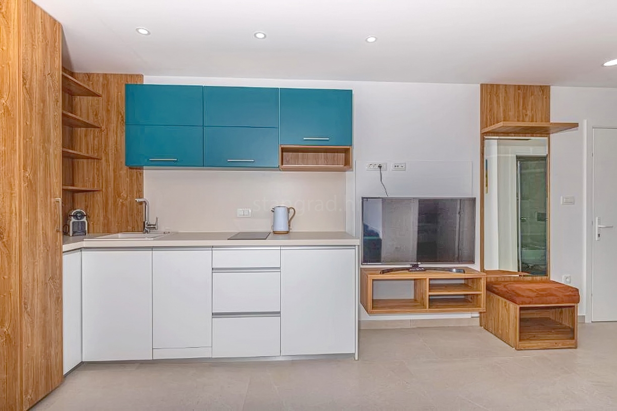 Crikvenica, vila z osmimi stanovanjskimi enotami na odlični lokaciji!