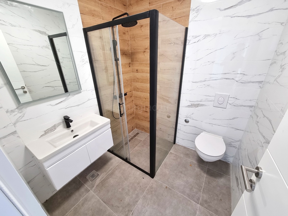 Crikvenica, prostorno stanovanje z razgledom na morje!