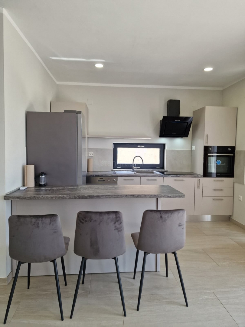 Crikvenica, nova moderna vila z bazenom in razgledom!