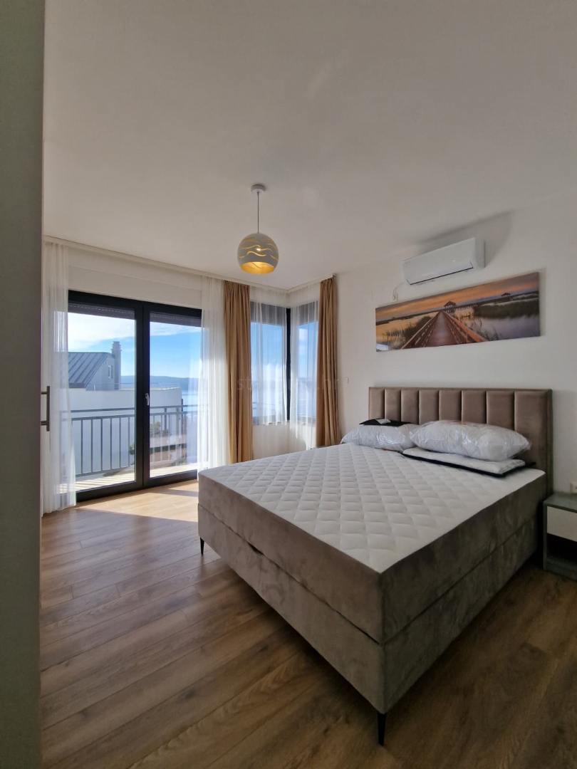 Crikvenica, nova moderna vila z bazenom in razgledom!