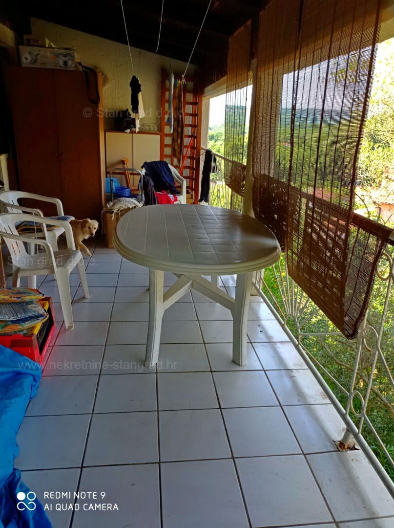 Uvala Soline, hiša dvojček z 2 apartmajema, PRODAJA!