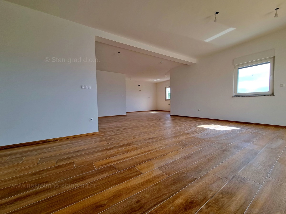 Otok Krk, Malinska, penthouse v novogradnji s pogledom na morje, prodaja!