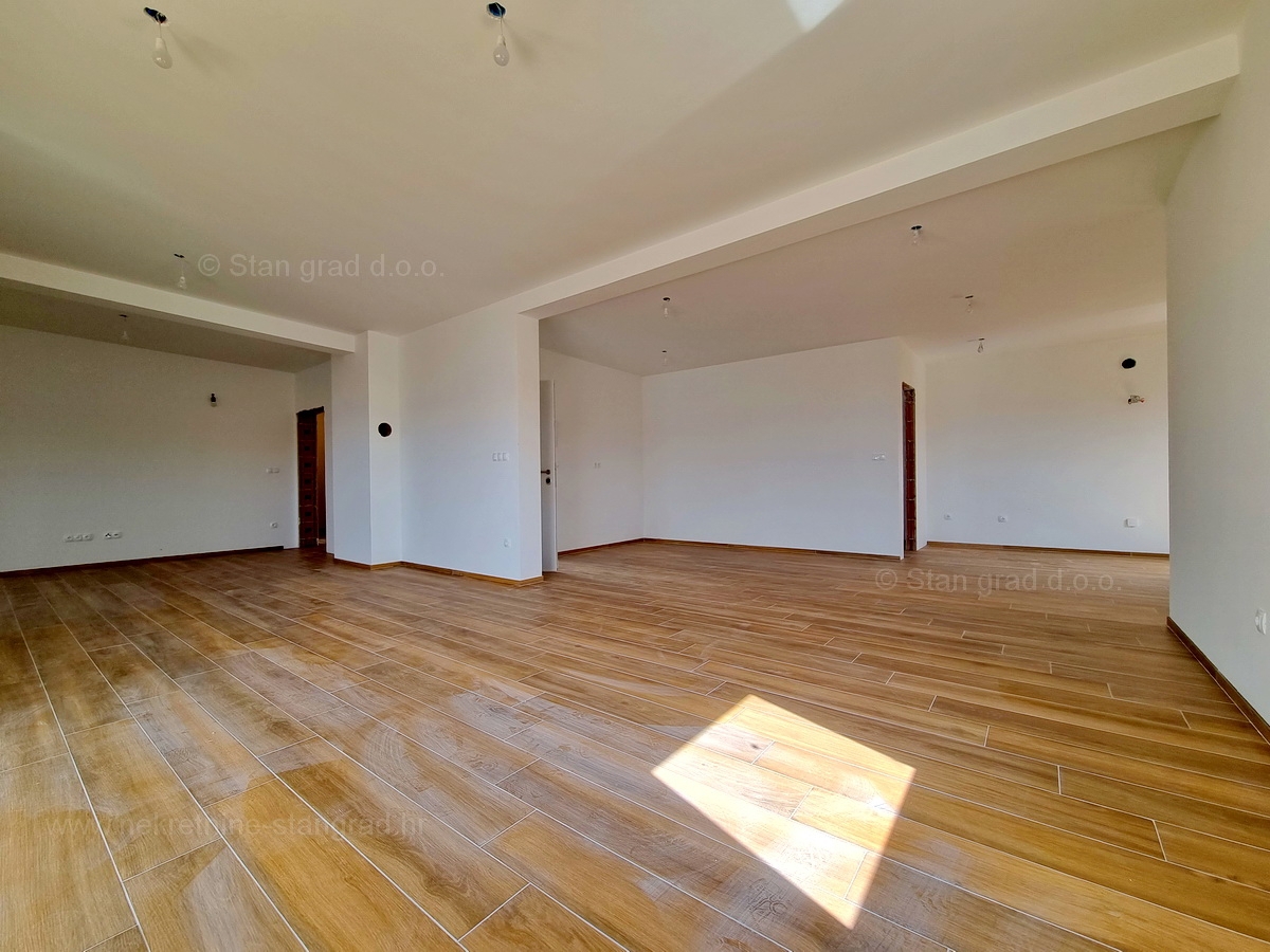 Otok Krk, Malinska, penthouse v novogradnji s pogledom na morje, prodaja!