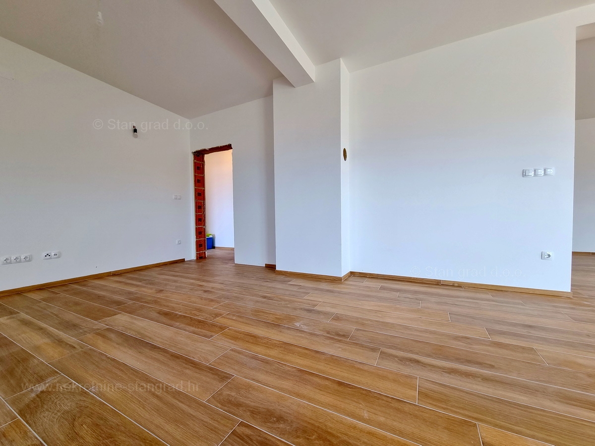 Otok Krk, Malinska, penthouse v novogradnji s pogledom na morje, prodaja!