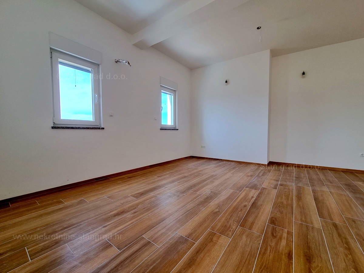 Otok Krk, Malinska, penthouse v novogradnji s pogledom na morje, prodaja!