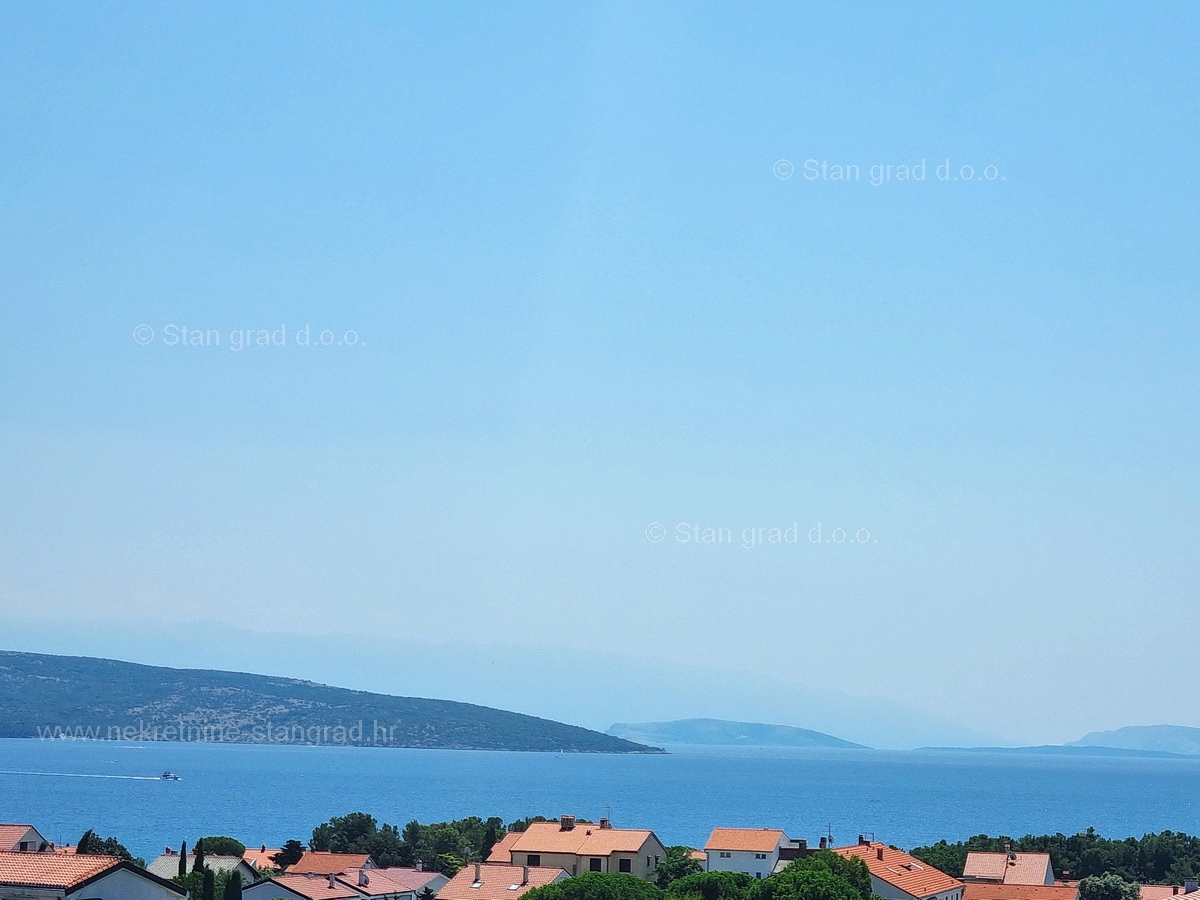 Krk, prostorno gradbeno zemljišče s panoramskim pogledom na morje, prodaja!!