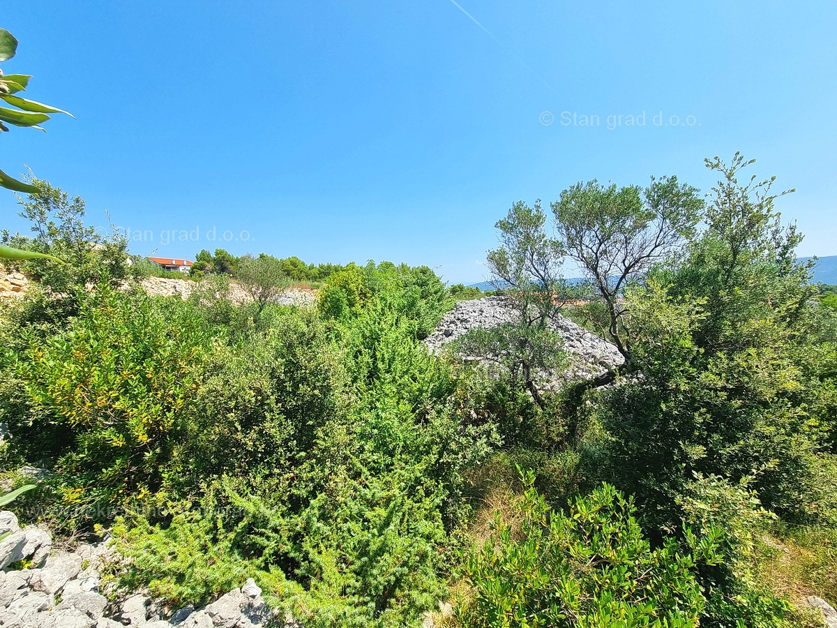 Krk, prostorno gradbeno zemljišče s panoramskim pogledom na morje, prodaja!!