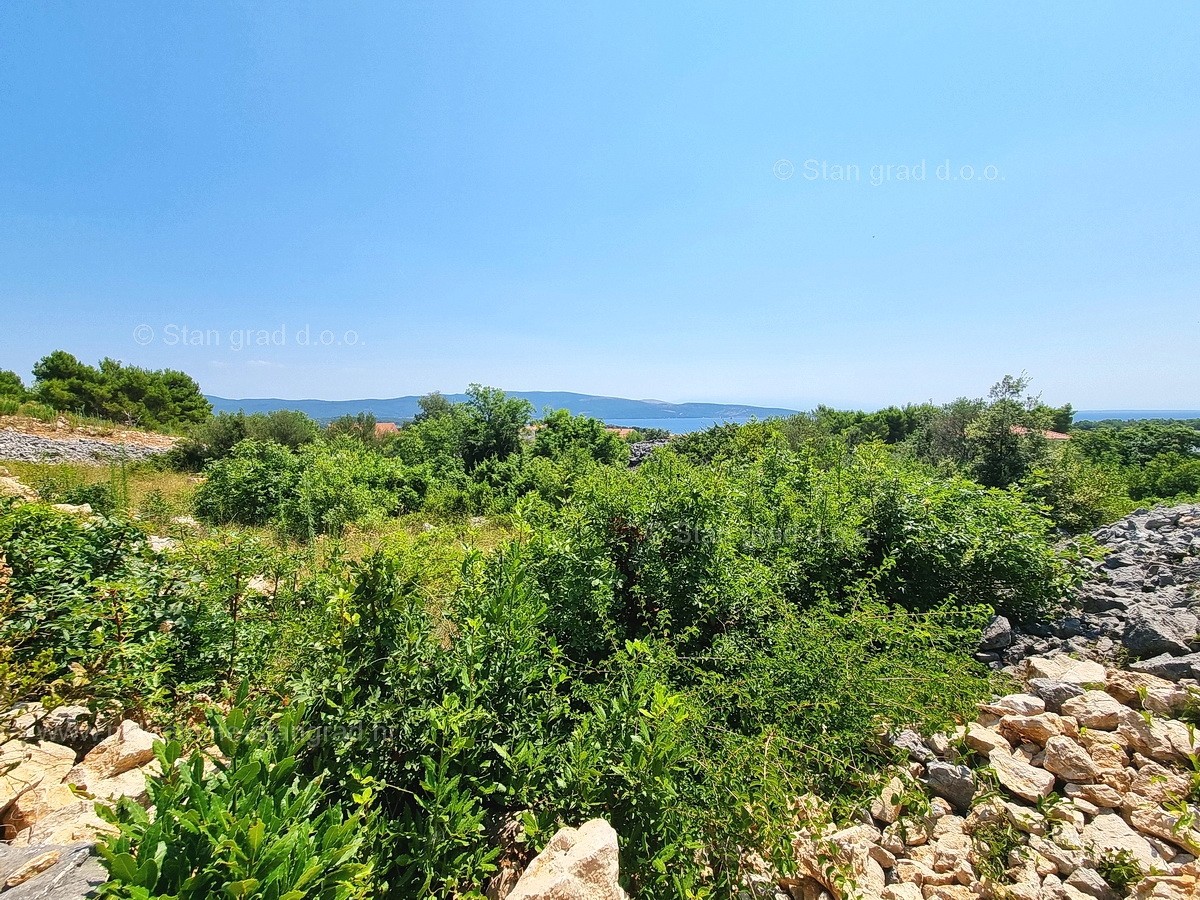 Krk, prostorno gradbeno zemljišče s panoramskim pogledom na morje, prodaja!!