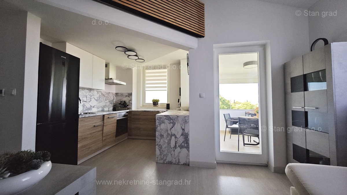 Malinska, novo prenovljen apartma z odprtim pogledom na morje!