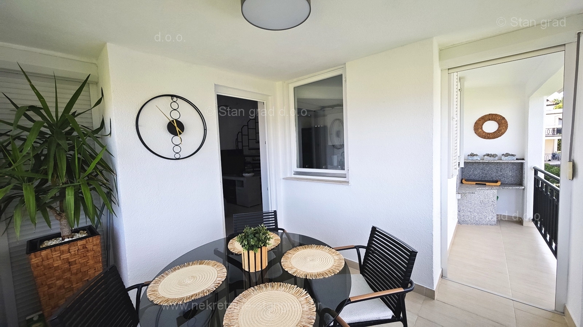 Malinska, novo prenovljen apartma z odprtim pogledom na morje!