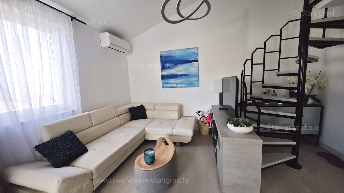 Malinska, novo prenovljen apartma z odprtim pogledom na morje!