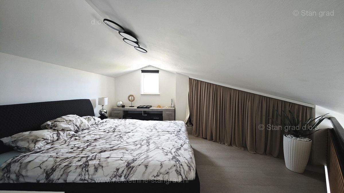 Malinska, novo prenovljen apartma z odprtim pogledom na morje!