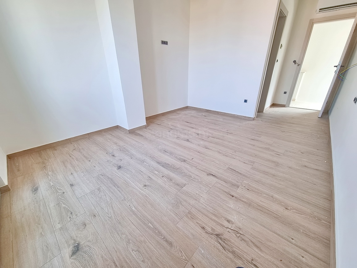 Malinska, novogradnja z bazenom in pogledom na morje!