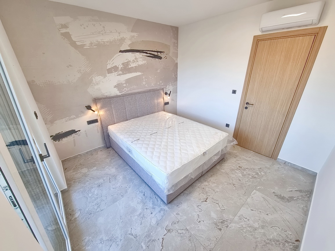 Okolica Malinske, dvojček z bazenom na mirni lokaciji!