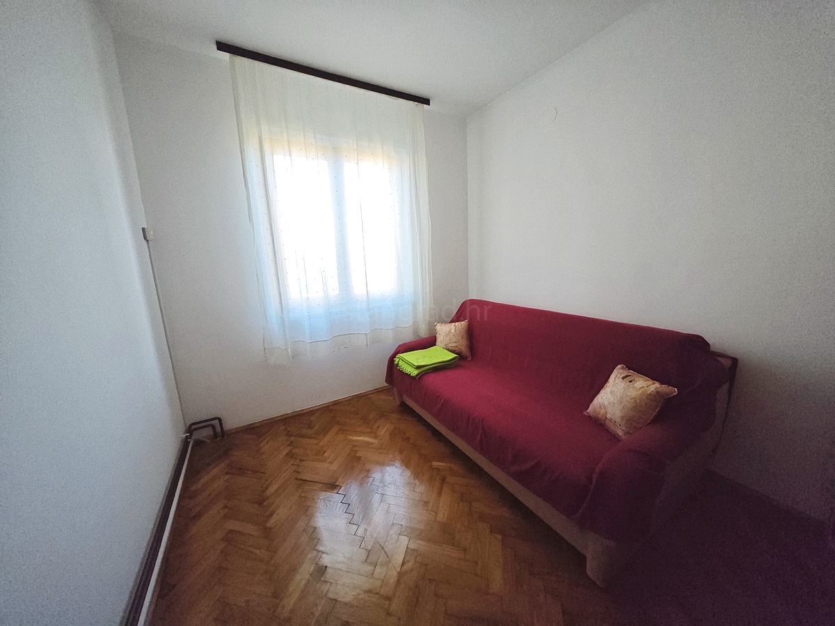 Malinska, enosobno stanovanje zelo blizu morja!