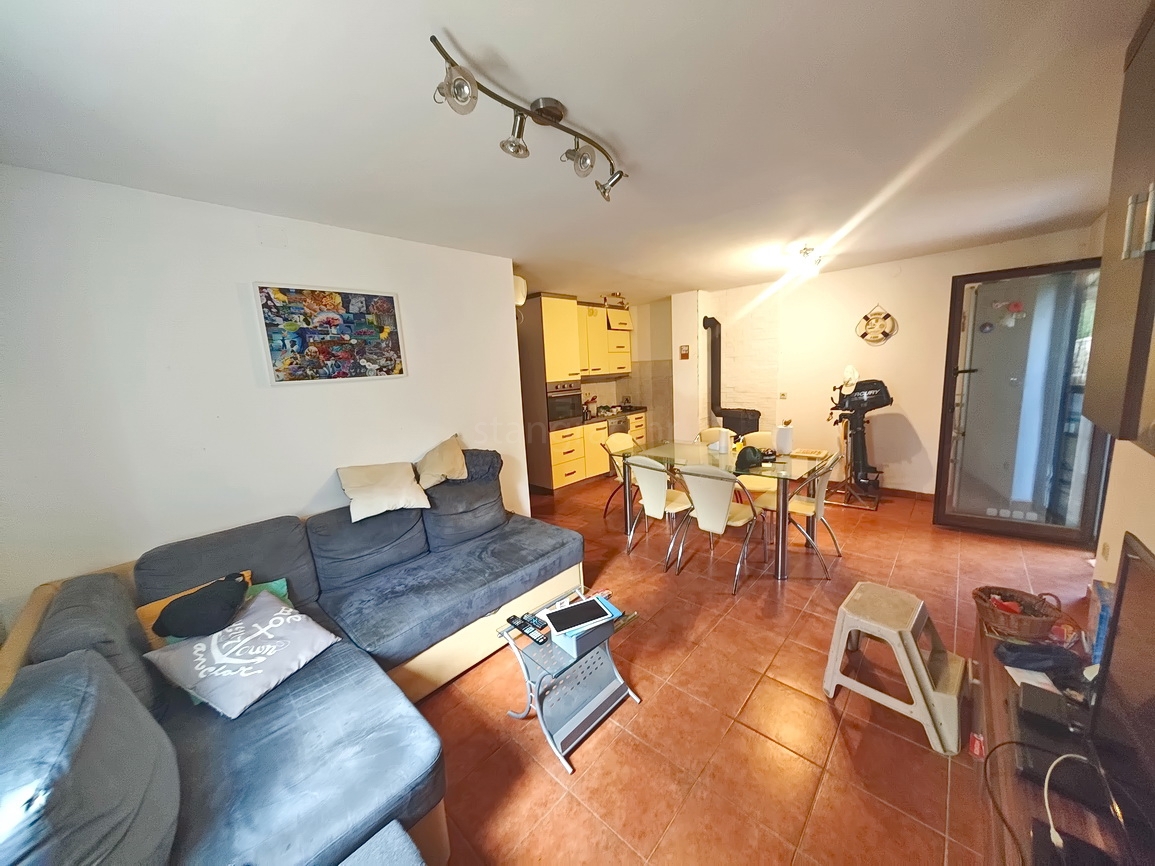 Zaliv Soline, stanovanje v pritličju s pokrito teraso!