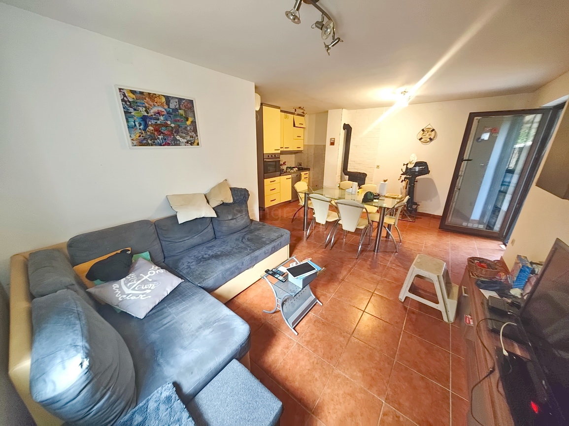 Zaliv Soline, stanovanje v pritličju s pokrito teraso!