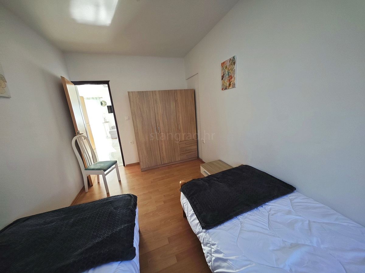 Baška, dva apartmaja v bližini morja z razgledom!