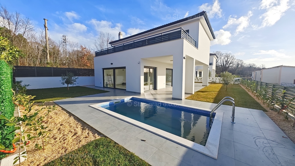 Malinska, novogradnja, družinska hiša z bazenom!