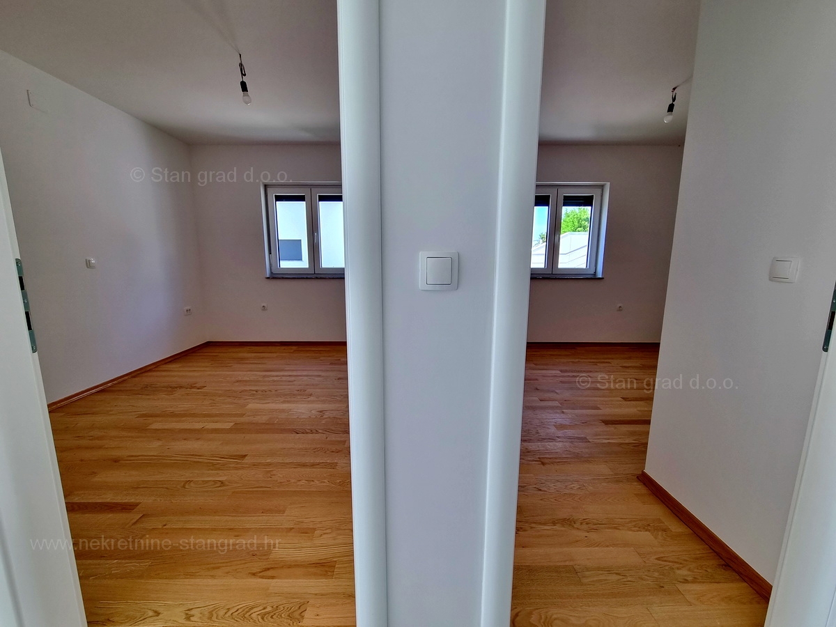Malinska, dva apartmaja z vrtom v novogradnji!