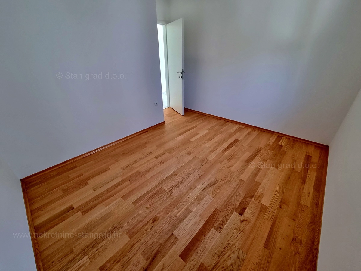 Malinska, dva apartmaja z vrtom v novogradnji!