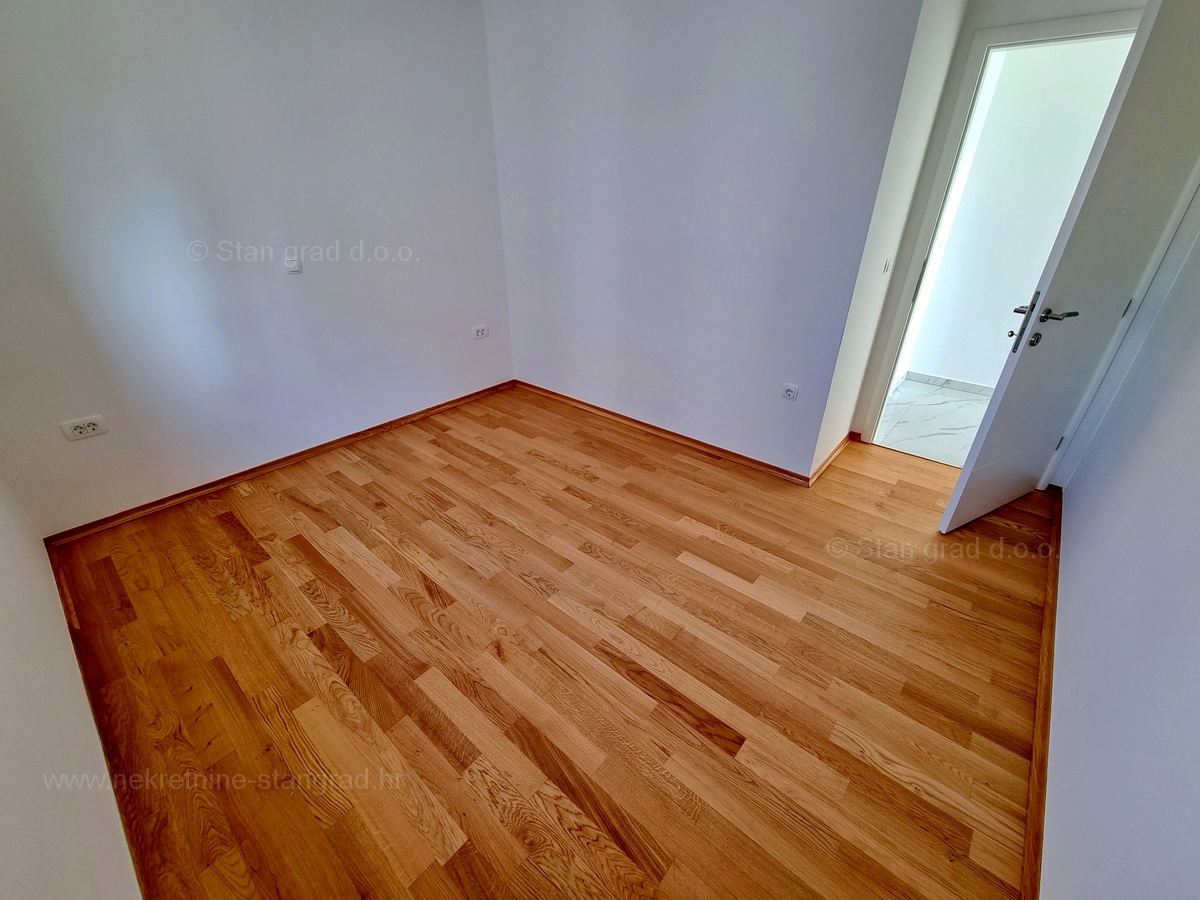 Malinska, dva apartmaja z vrtom v novogradnji!