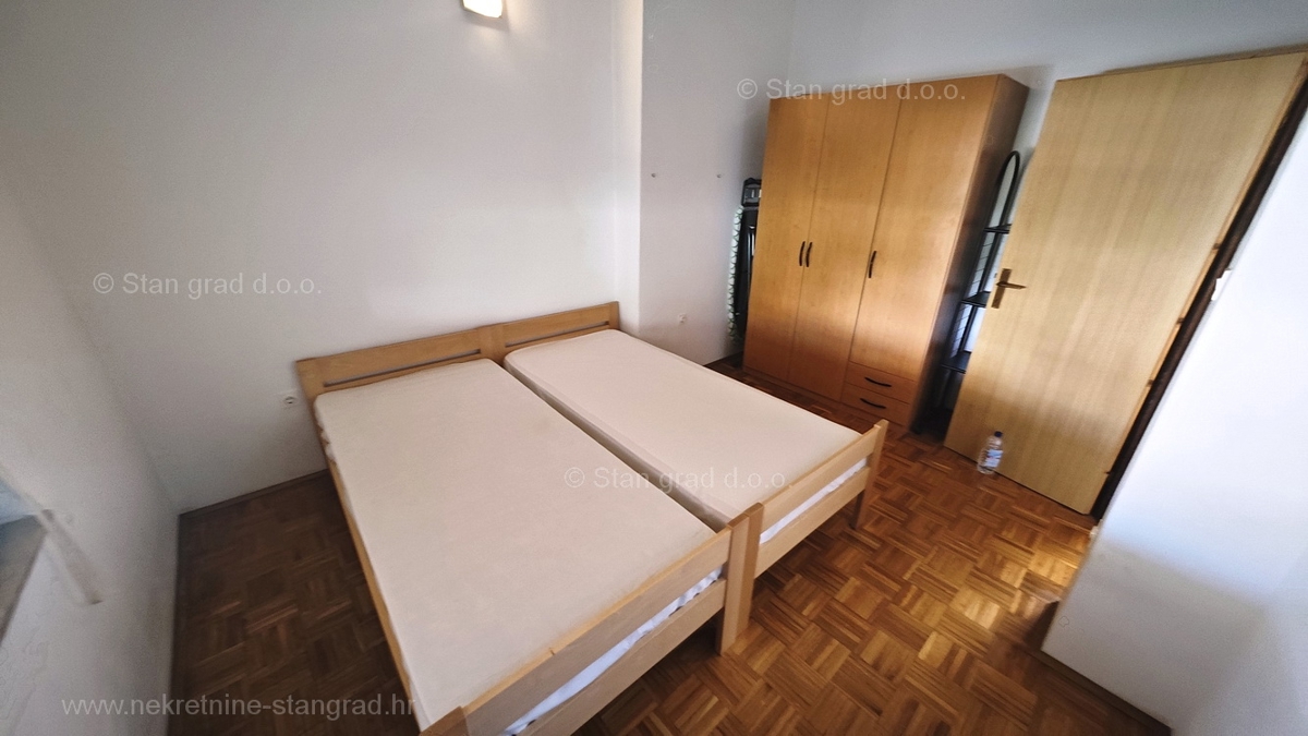Krk, opremljeno stanovanje s pogledom na morje!