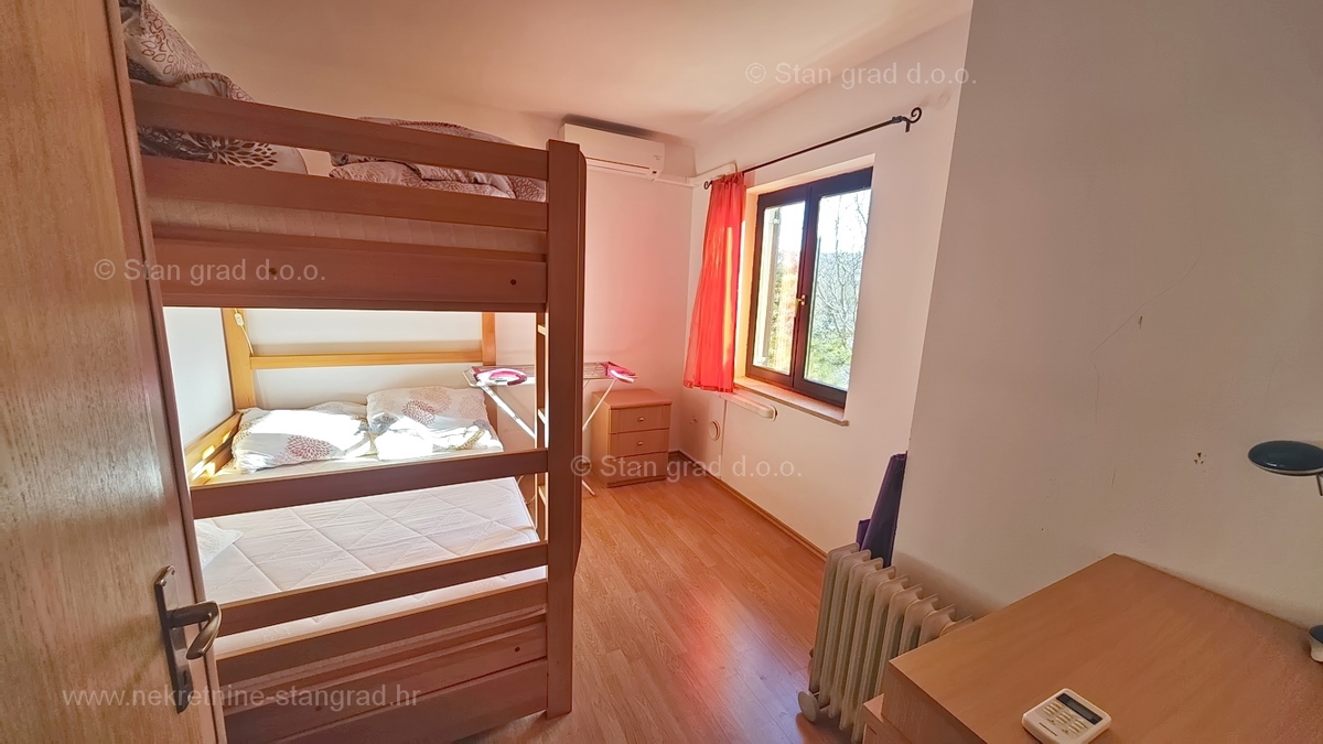 Malinska, opremljen apartma s pogledom na morje!