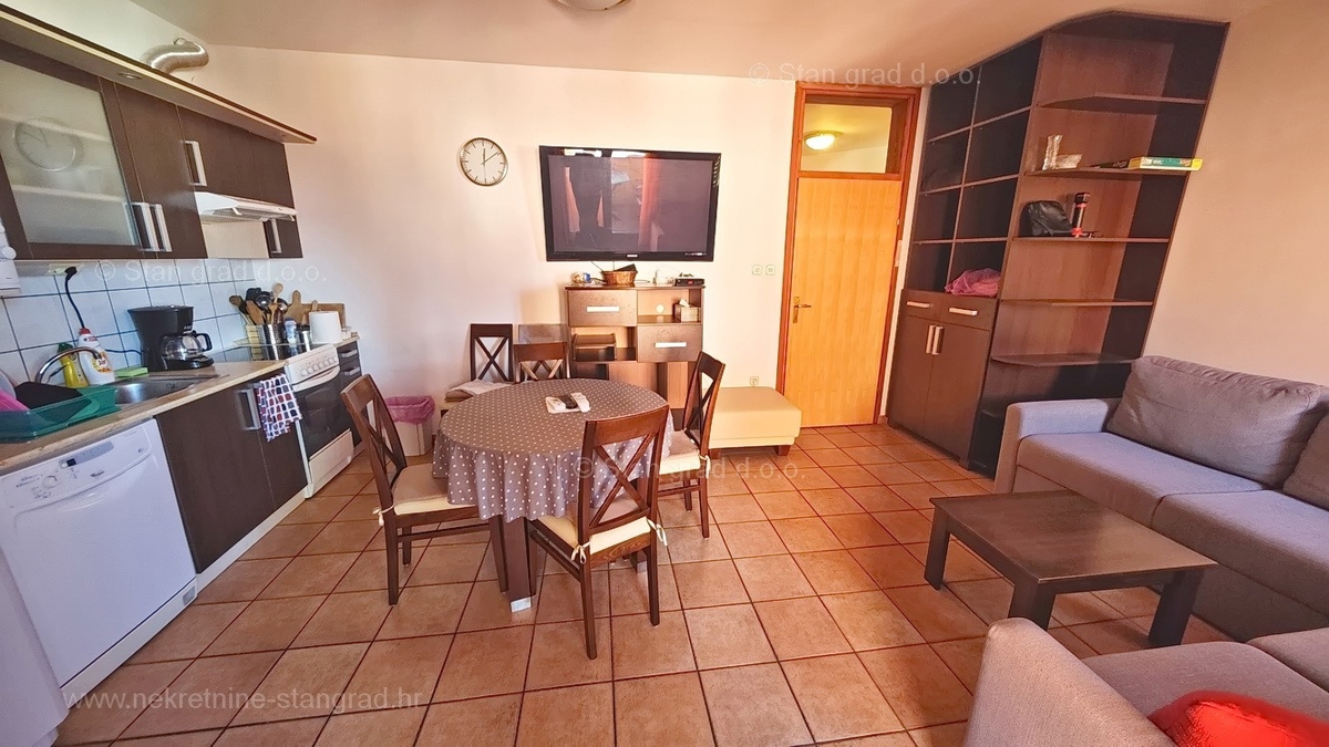 Malinska, opremljen apartma s pogledom na morje!