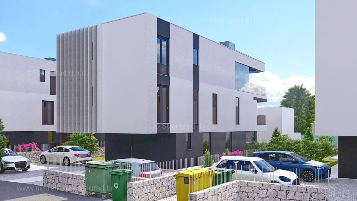 Njivice, gradbišče na dvignjeni lokaciji s projektom!