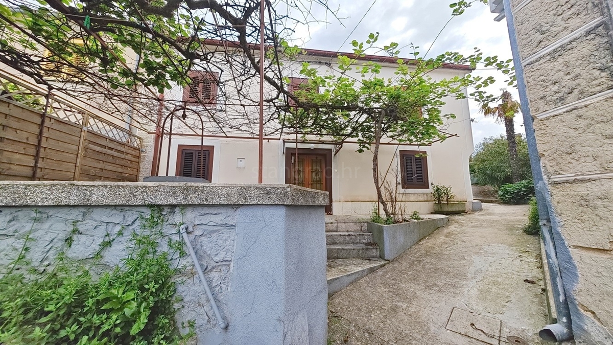 Malinska, dvojček na izjemni lokaciji blizu morja!